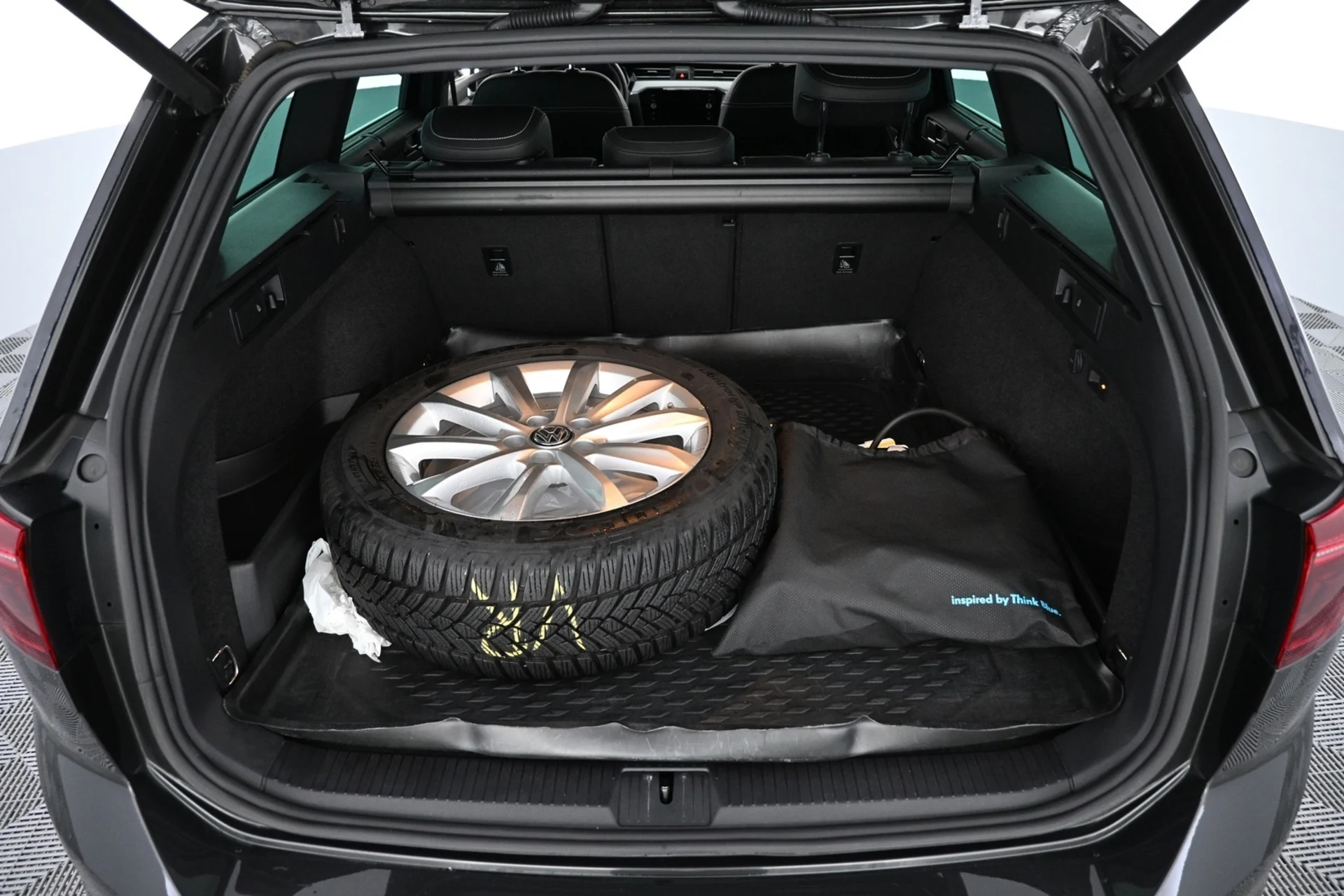 Car Image - 63Ew2Qqbgda5EmVkZV22ju