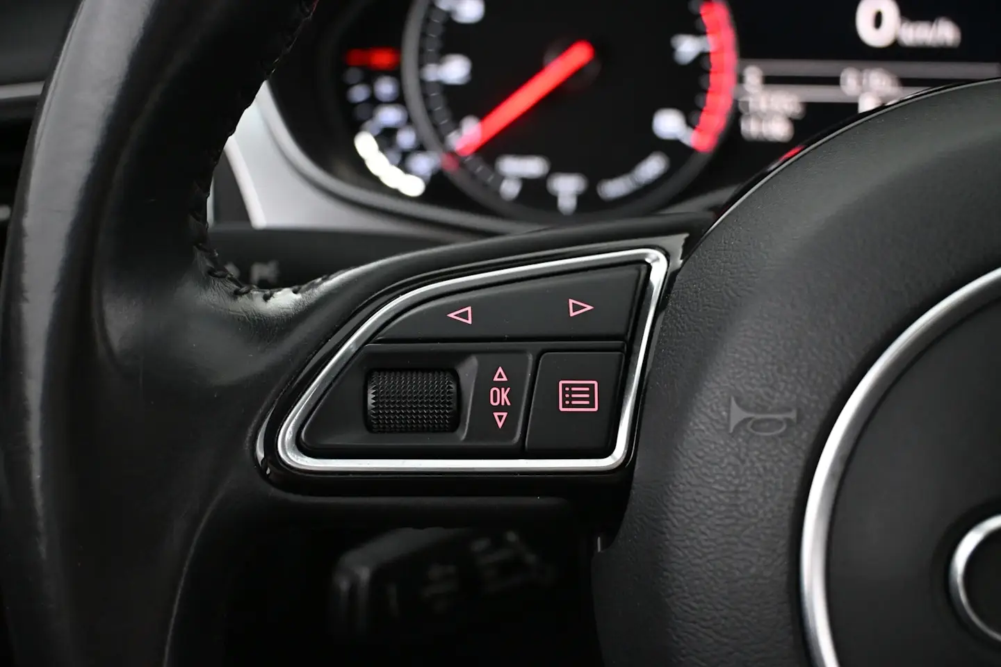 Car Image - 1cnrSrhVEflOorpfUtQqtZ