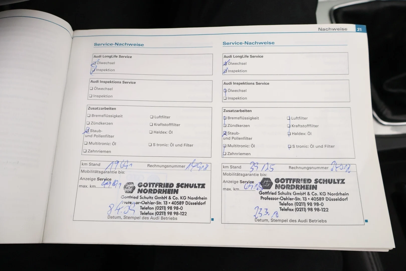 Car Image - 52LZ61f0KRxCprt8ybShWA