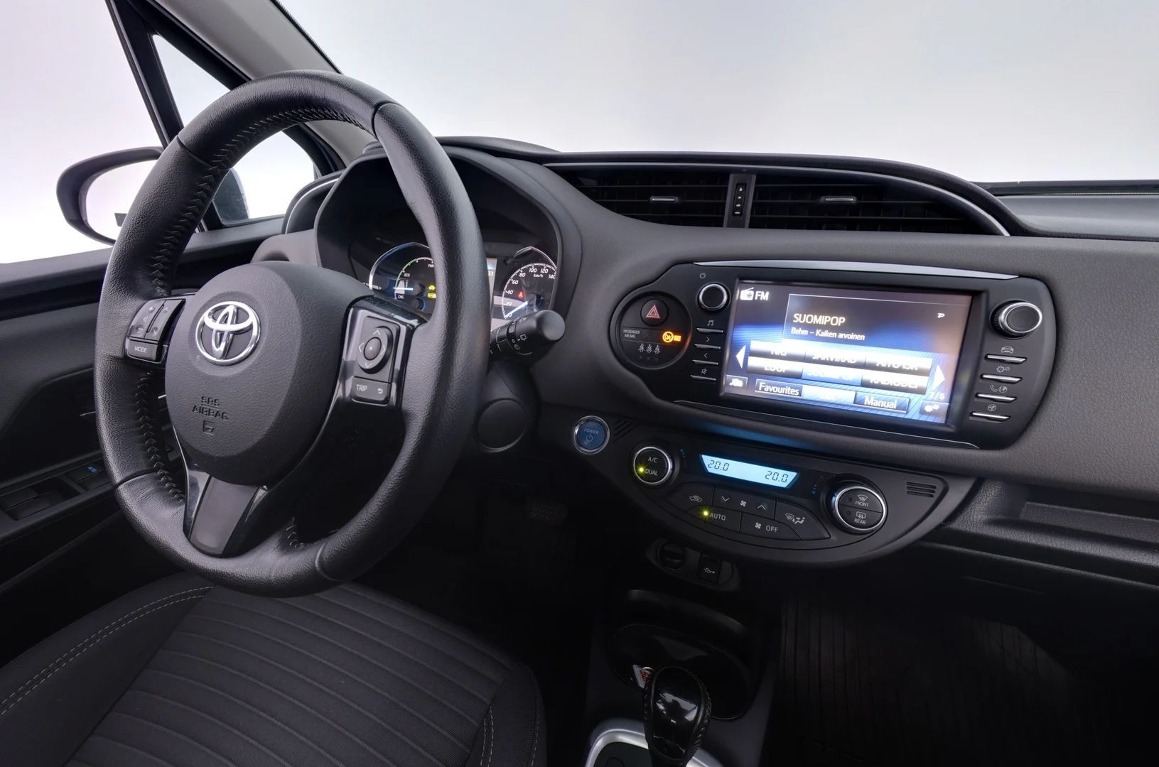 Car Image - 1EBQRO3plQITQhYzzvCASX