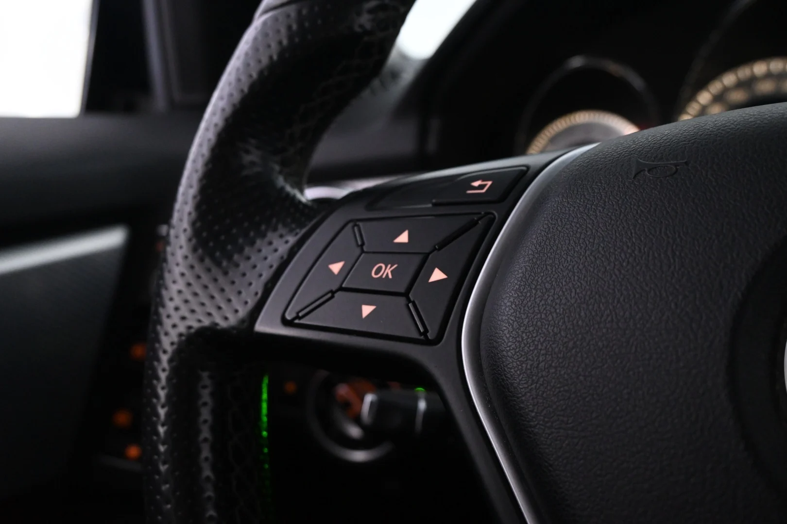Car Image - 7s3o37aZQOSuEGQCdaxuLF