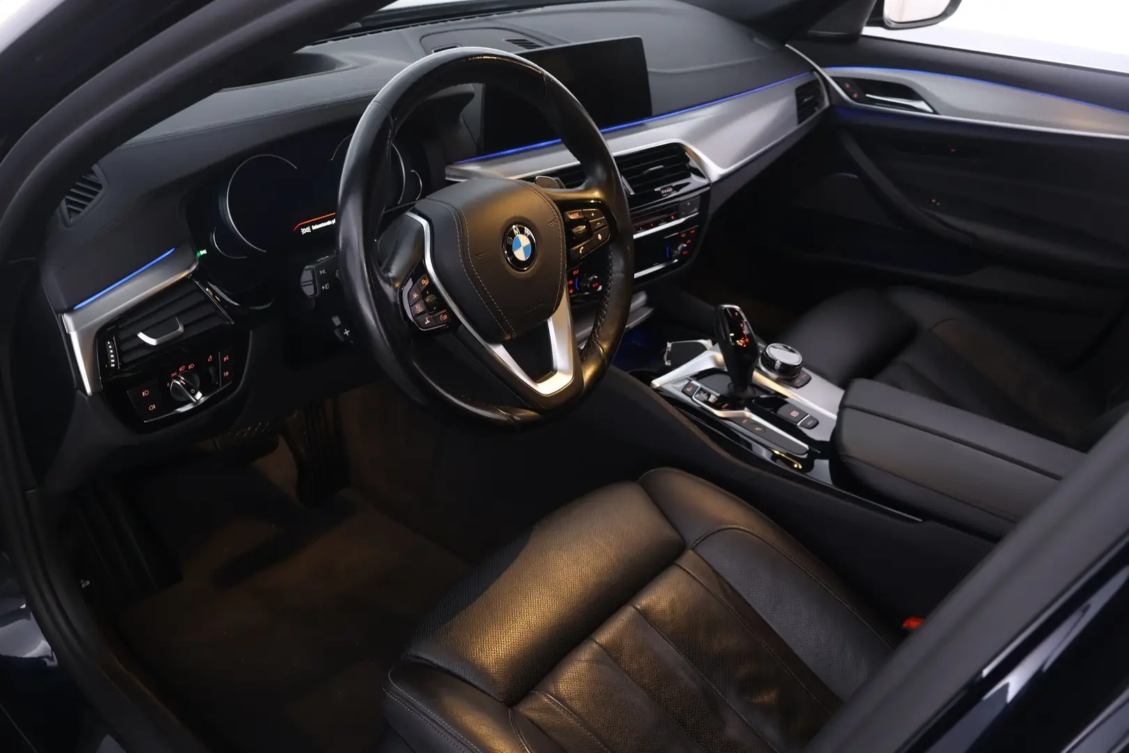 Car Image - 6YhXWqNJjPGlzzb0I2vbiV