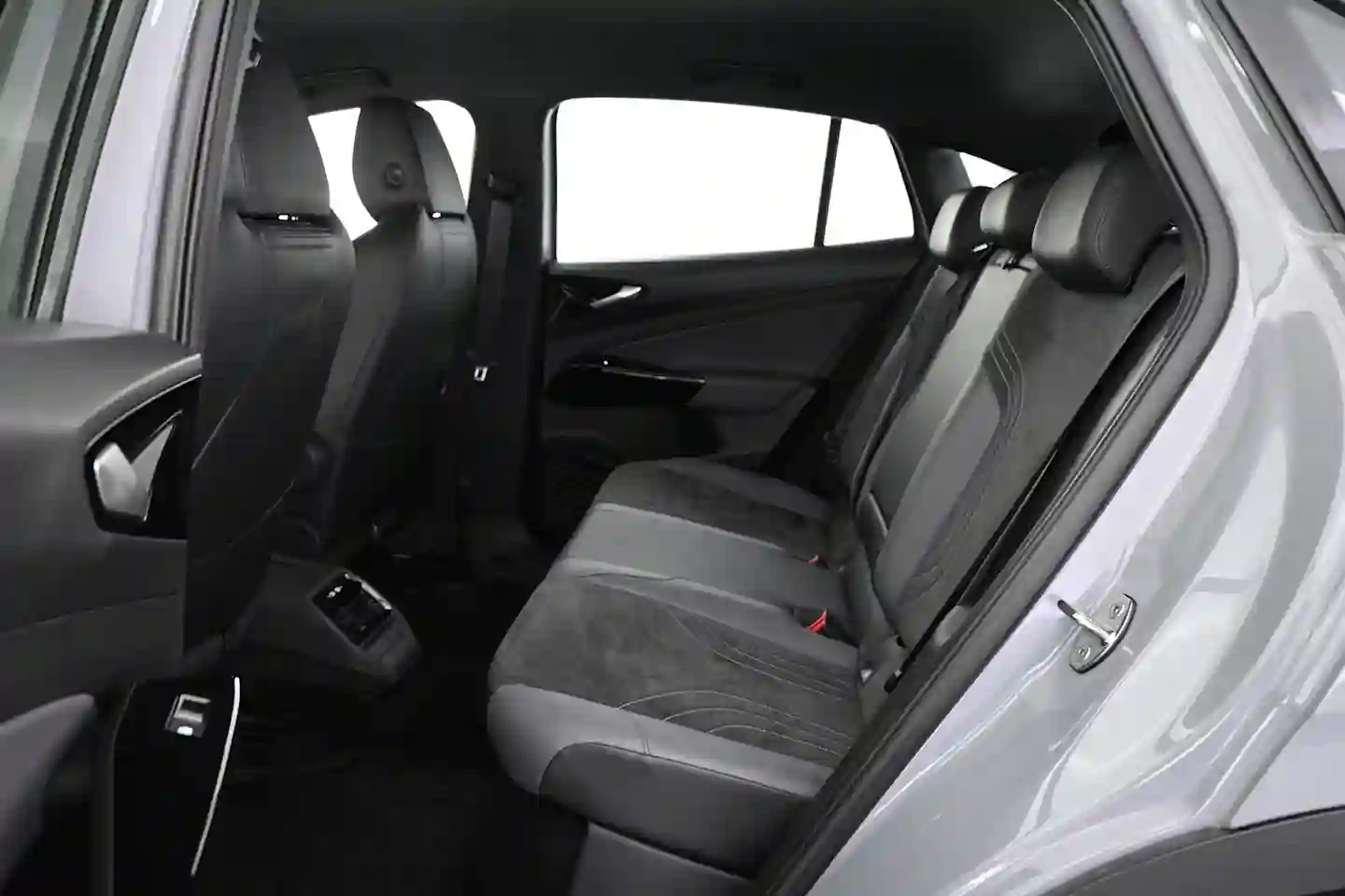 Car Image - 7vYQKWXaJ8BXrhEBtIm3w6