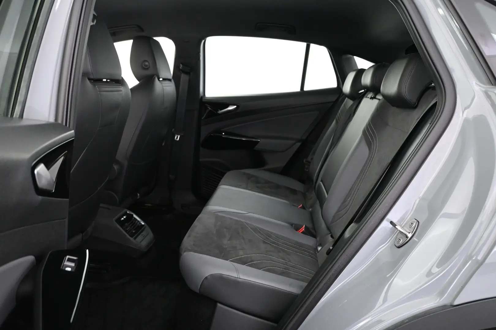 Car Image - 7vYQKWXaJ8BXrhEBtIm3w6