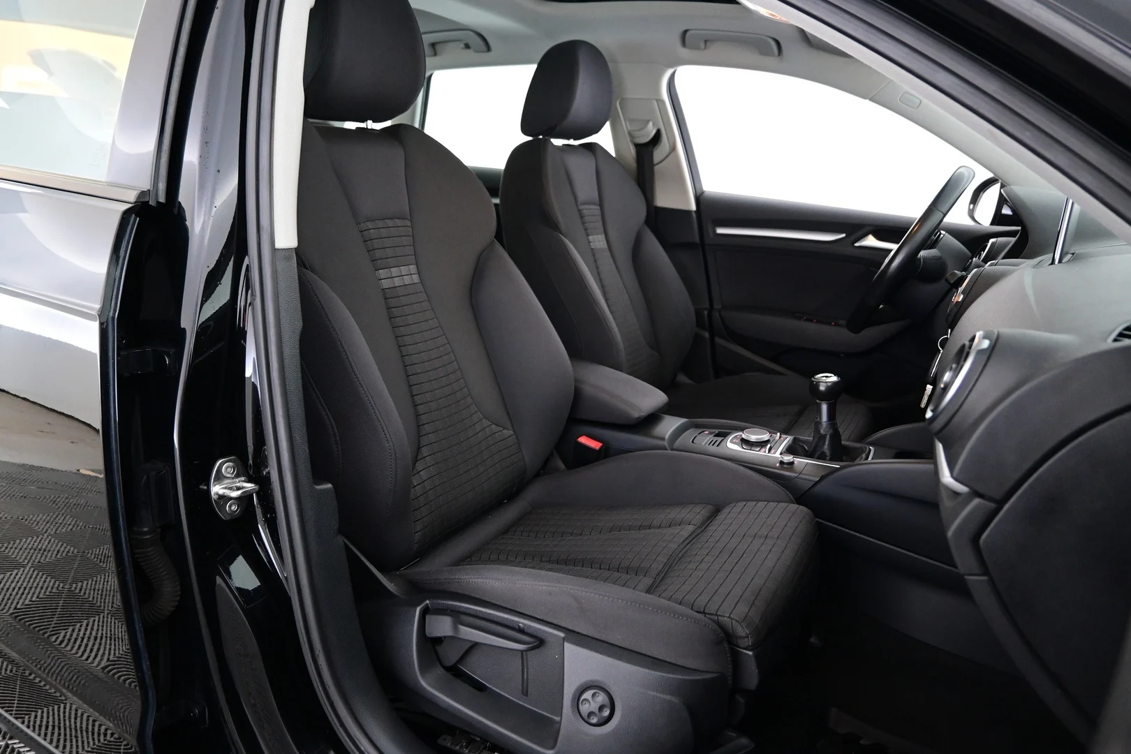 Car Image - 3w7yix873vXFuJTycawyw2