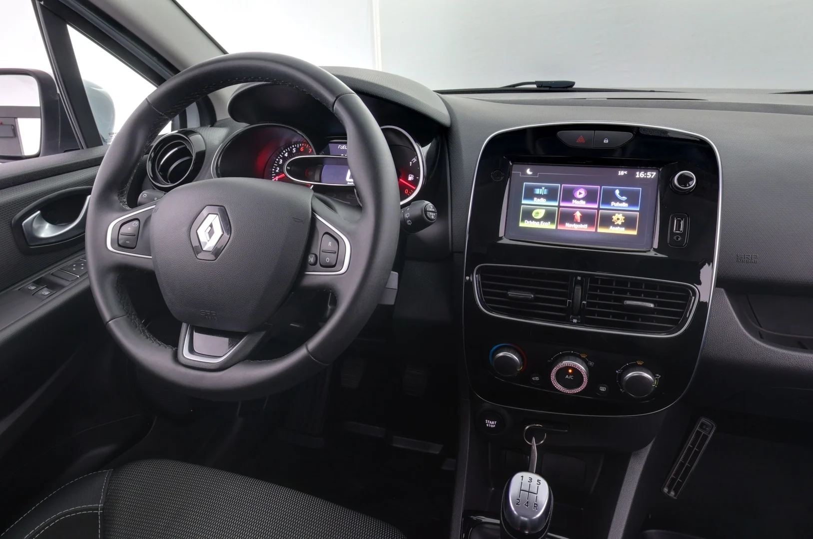 Car Image - 6Y05SVGcsh1BhMNandMOzw
