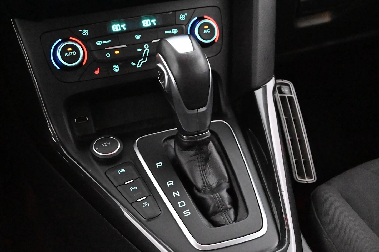 Car Image - 22bCXAed9sLiw6ZuJRp9tP