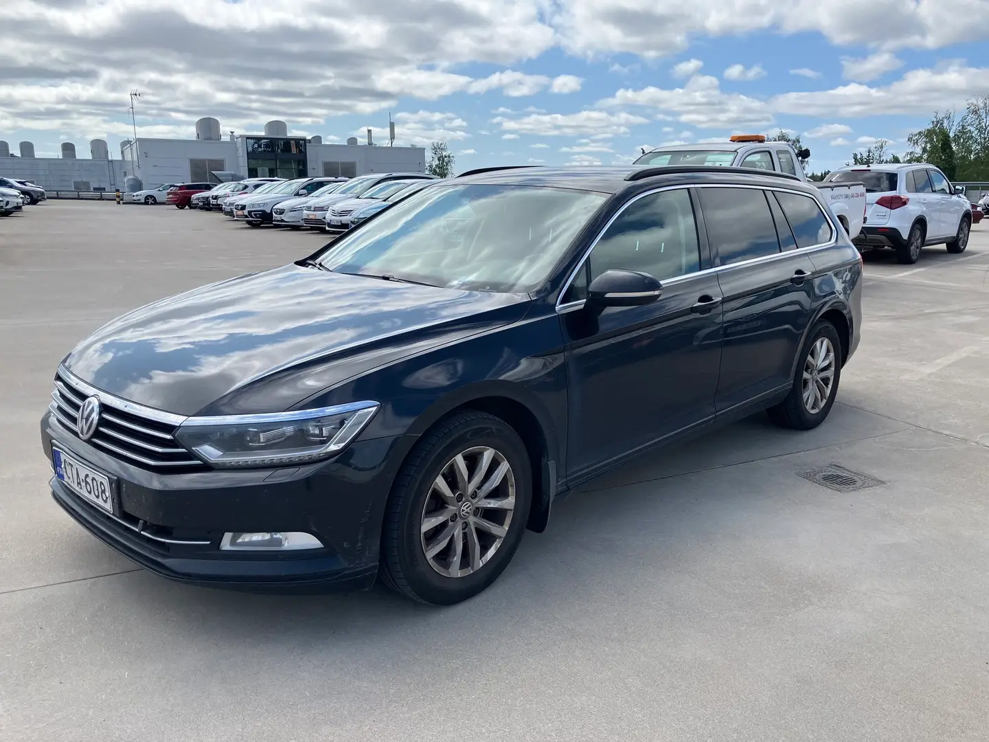 Car Image - 2srTTm7FIiH5sVSRU9X4nu