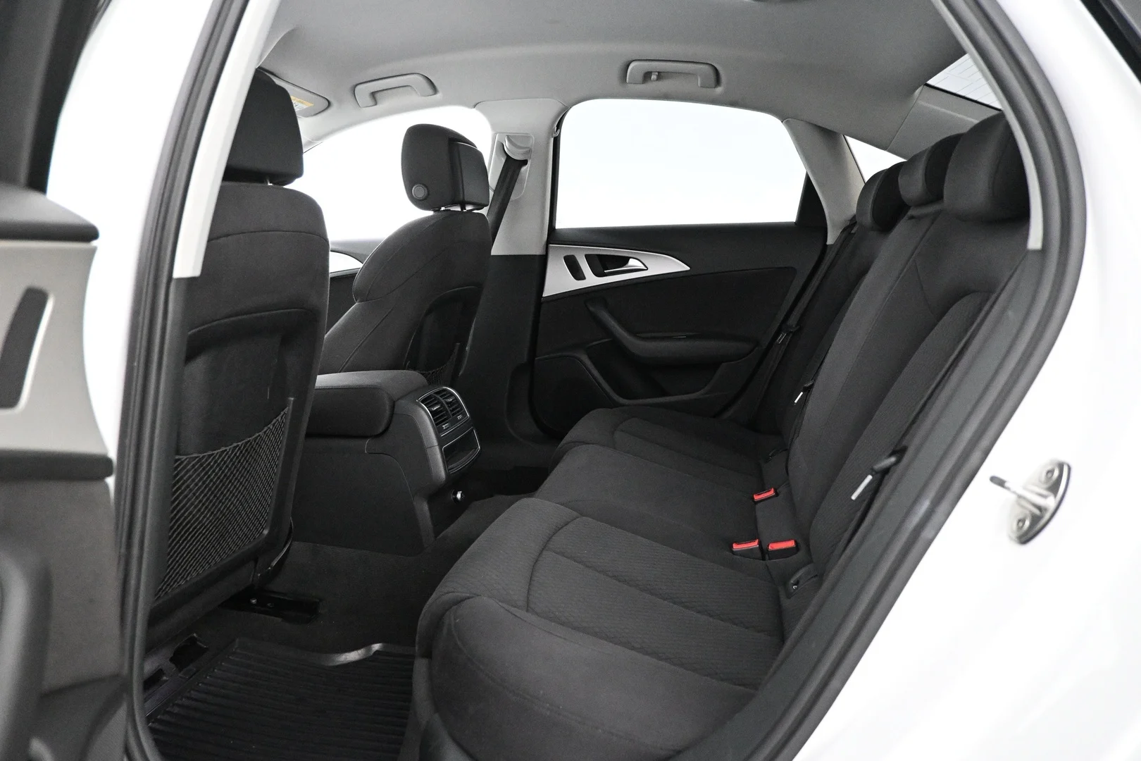 Car Image - 70Z2YFgRWOj6xs0715PXbz