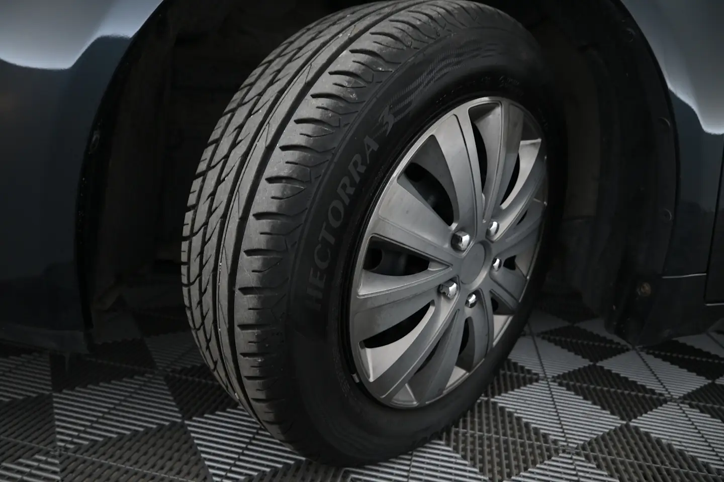 Car Image - 33S9LXYVfcggn4RTO0DTy