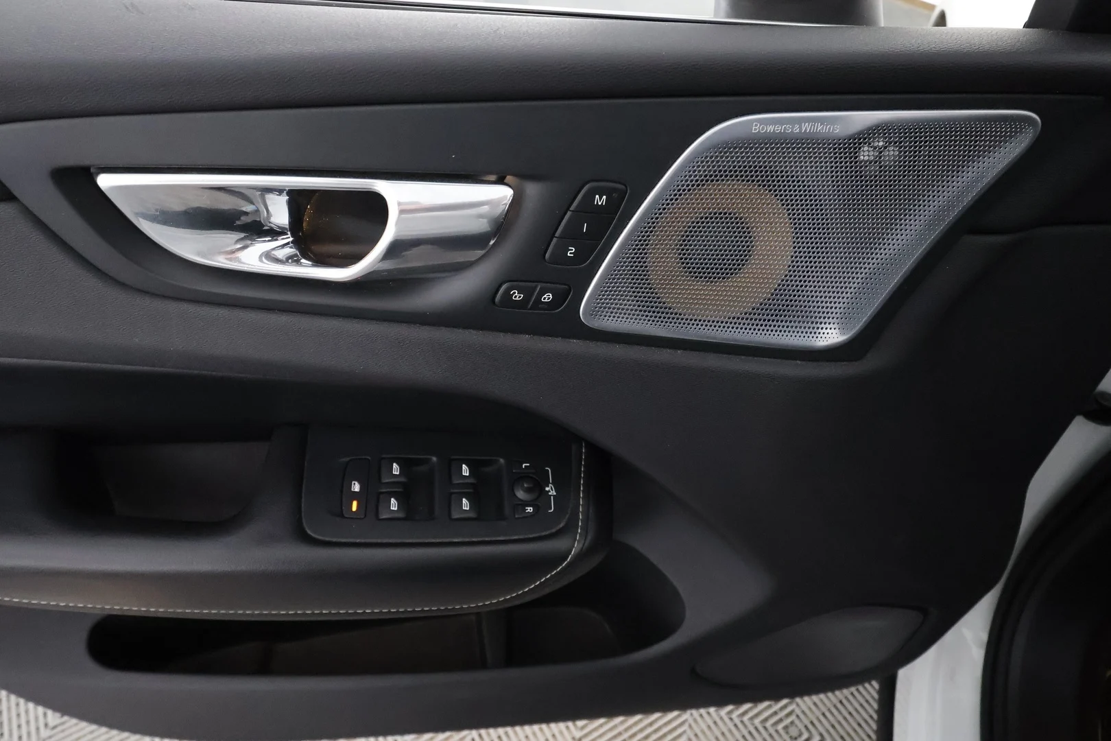 Car Image - 4RMTHSgAm9ww8ImDi7GTg1