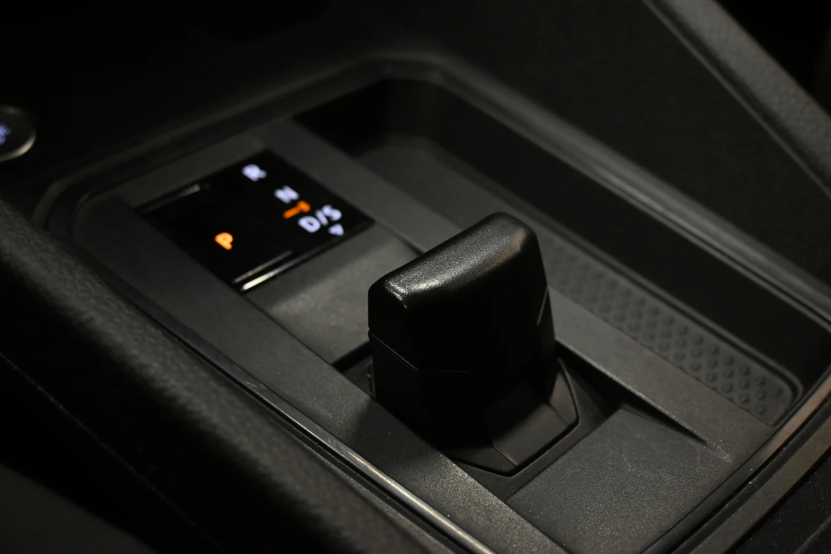 Car Image - 6LsLrnYahxncvRmyKCtAhV
