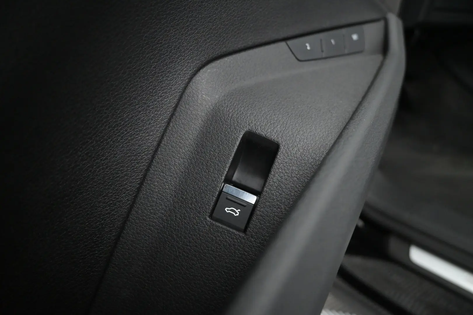 Car Image - 2FsBsh9Mj0VdfPytxPBK6