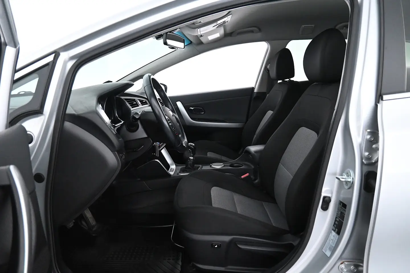 Car Image - N6EtLPUhw4DhRCRuXdISM