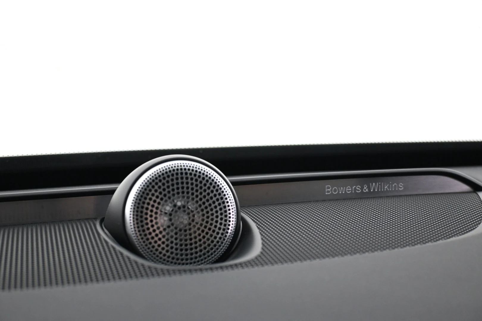 Car Image - 40ciVhb8UeHB4i1CXVSIY1