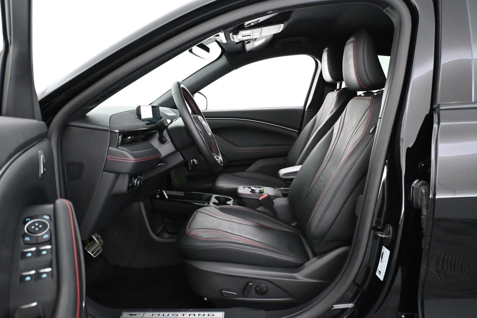 Car Image - 1NraV1Q9J7hf1UouATpsP6