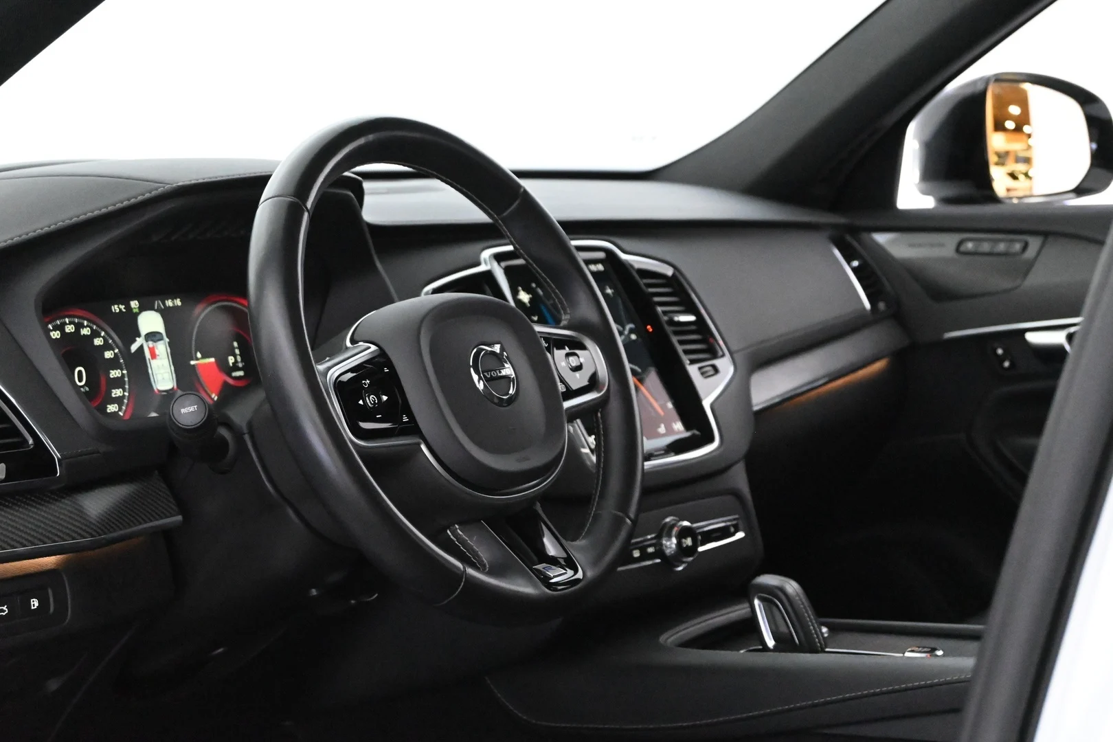 Car Image - 1Lwvbtd7SEDx8hENcaVgSB