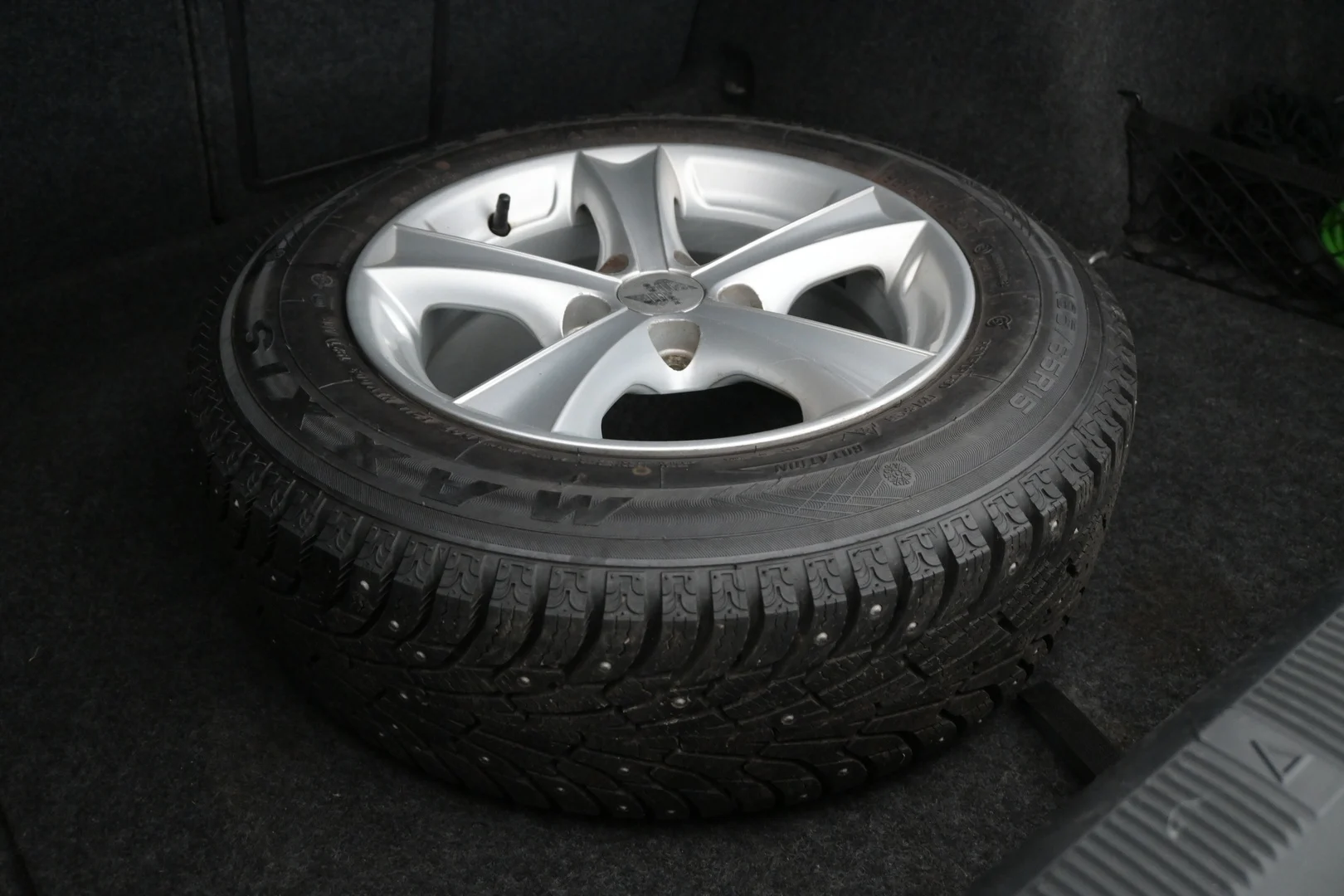 Car Image - 2zrDk9AeDntnqM2LsiRzbS