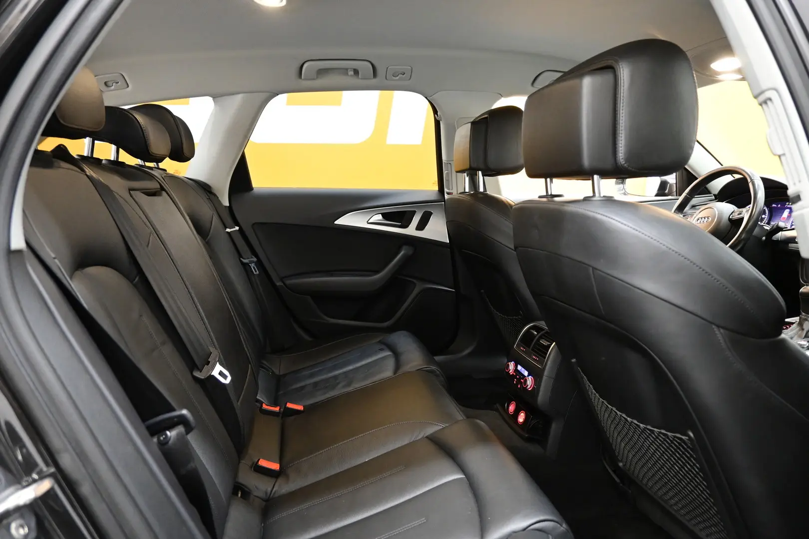 Car Image - 279oQLN07l89sHKrQFM3O8