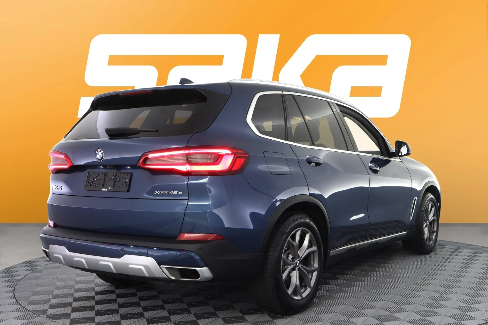 Car Image - 2Uiu79IUZ0EBfzUkx7Z2UZ
