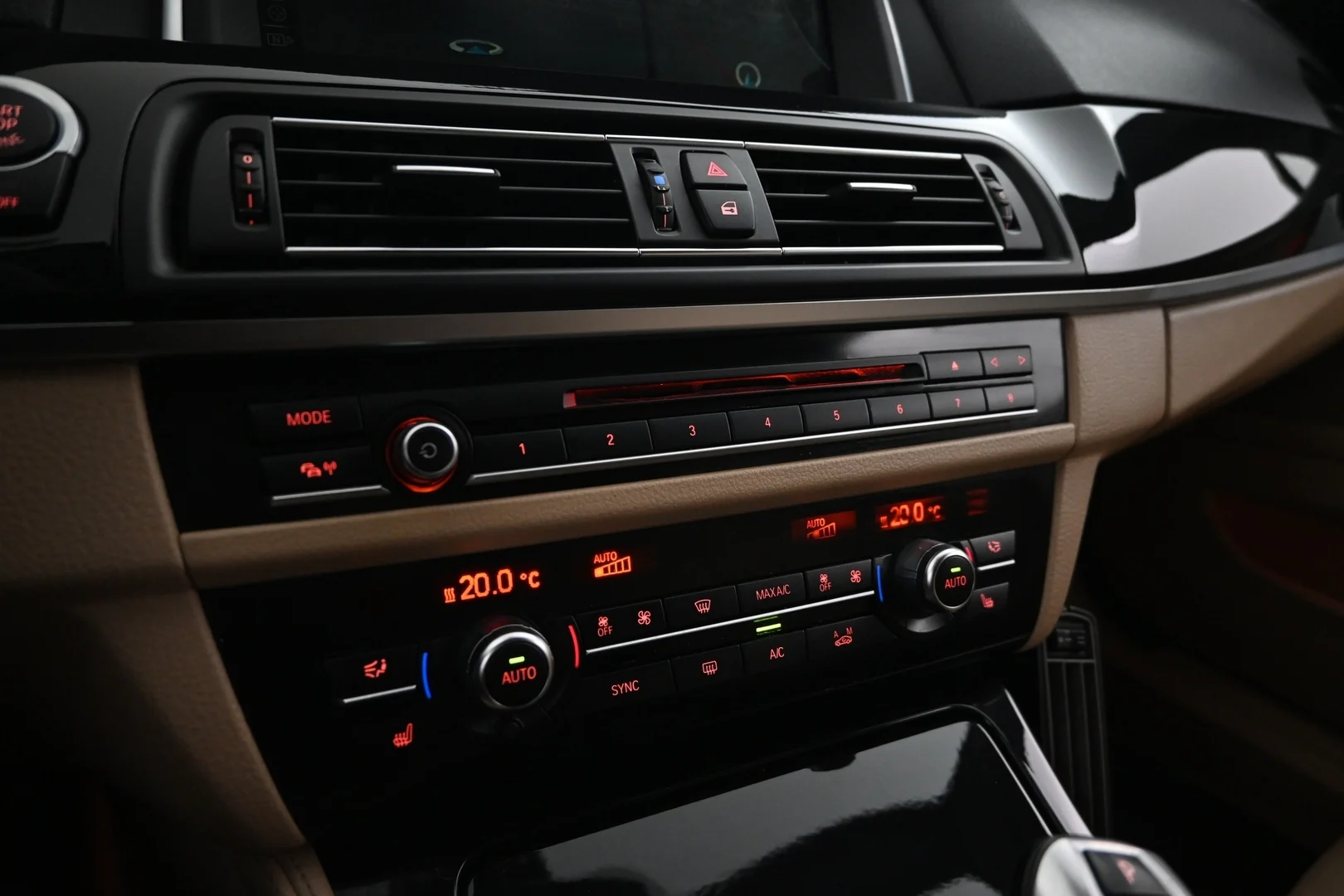 Car Image - uX6tNJSAAzqnijd09TnpU