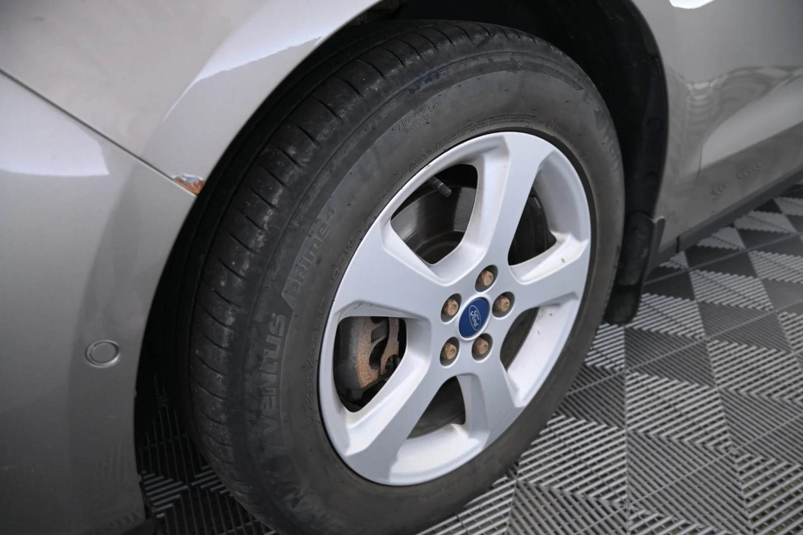 Car Image - 1IKjNVfw0PP9XxlbvpgKIF
