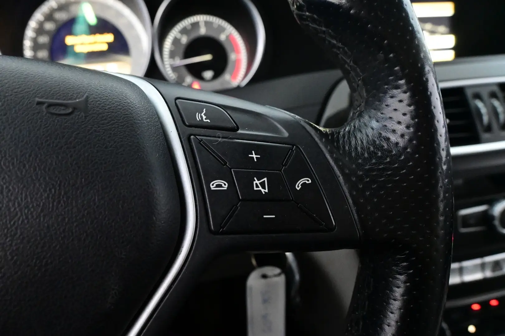 Car Image - 4akd8dqgzXy9COHV6QAsP6
