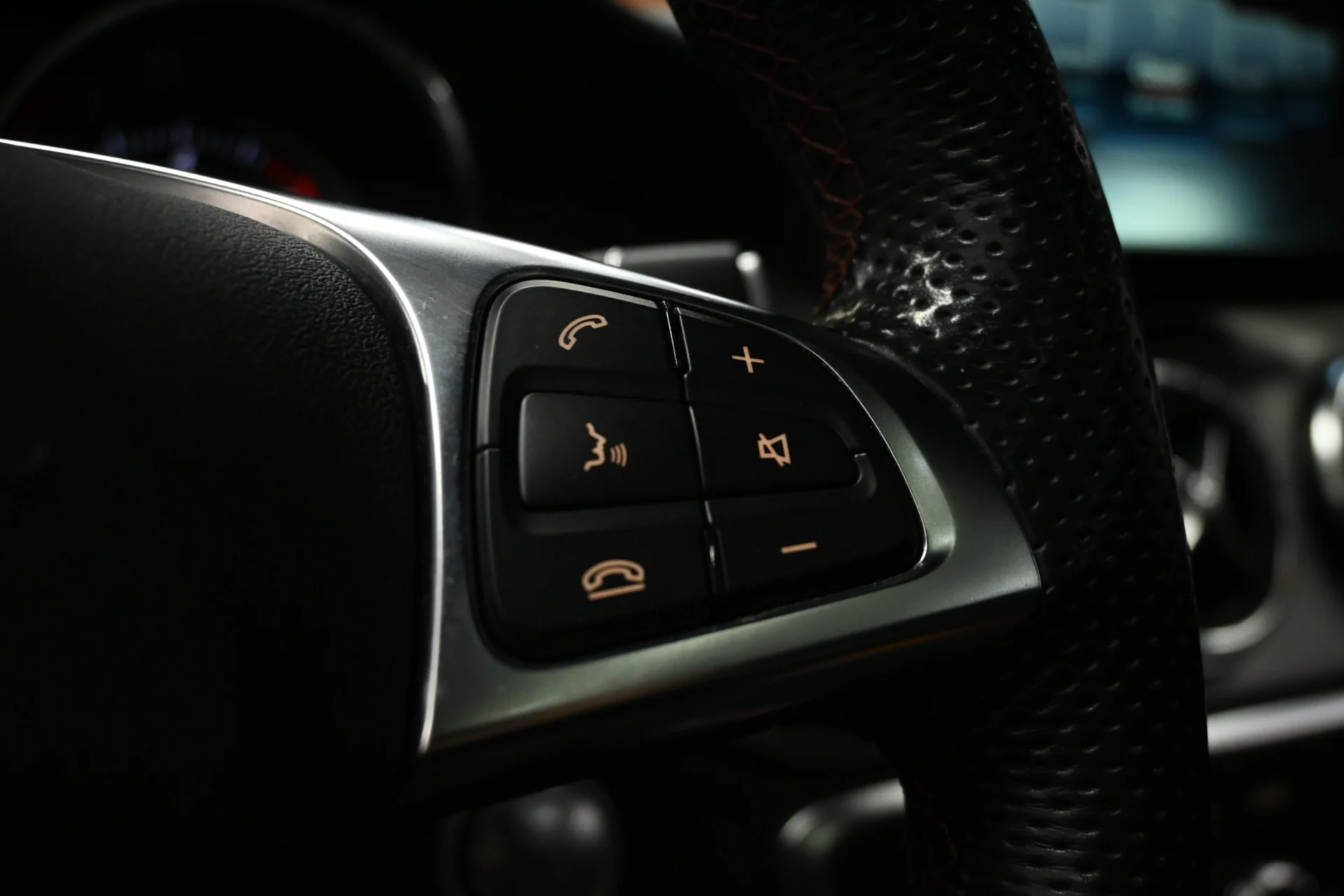 Car Image - 0d0X5v9xQsOZJfiD50Pxg