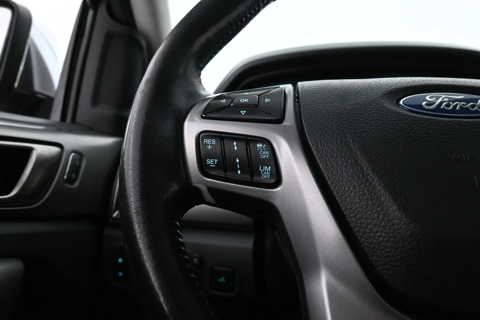Car Image - 1M2gSHEnkyhXWQ3jFSkHG6