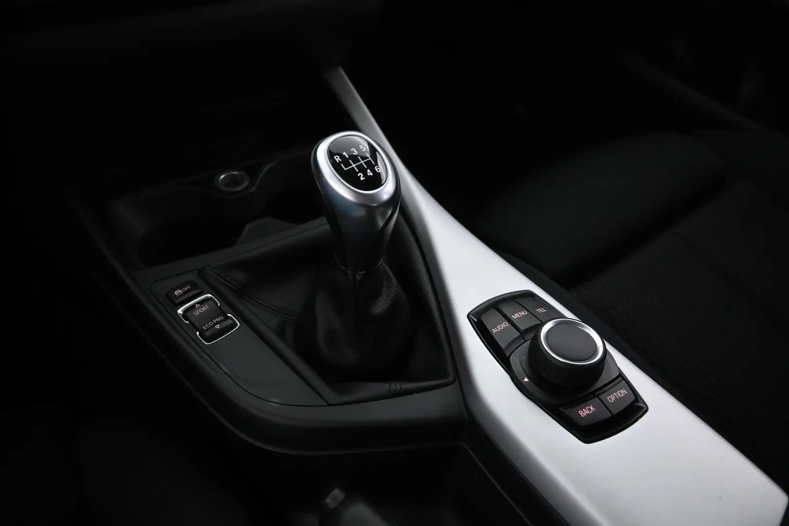 Car Image - 5XSaGntTaxHp8b5nDb4hEi