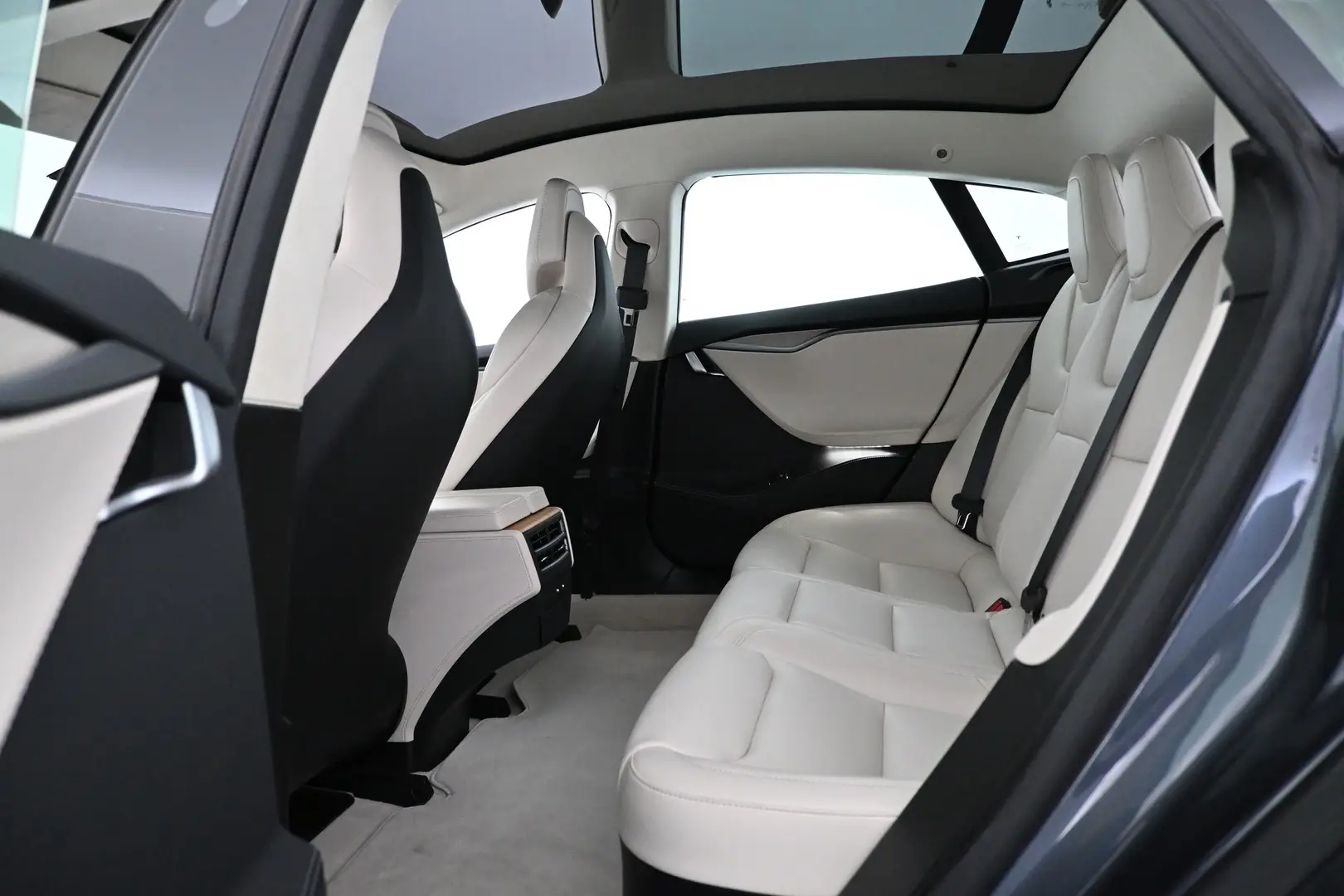 Car Image - 1S626i1RxmxuOu0MXCUBBr