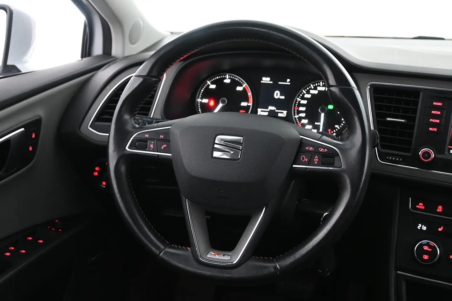 Car Image - 5gp9ZSCxfILE8Vvz5bSlpy