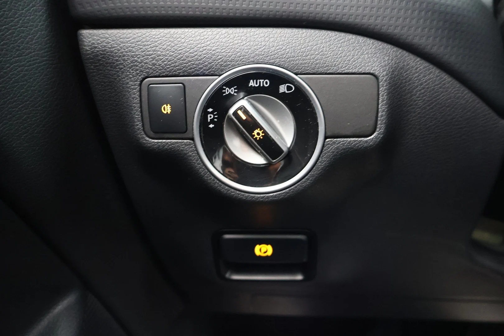 Car Image - NwdkS7nVoejZl2zRzR5cs