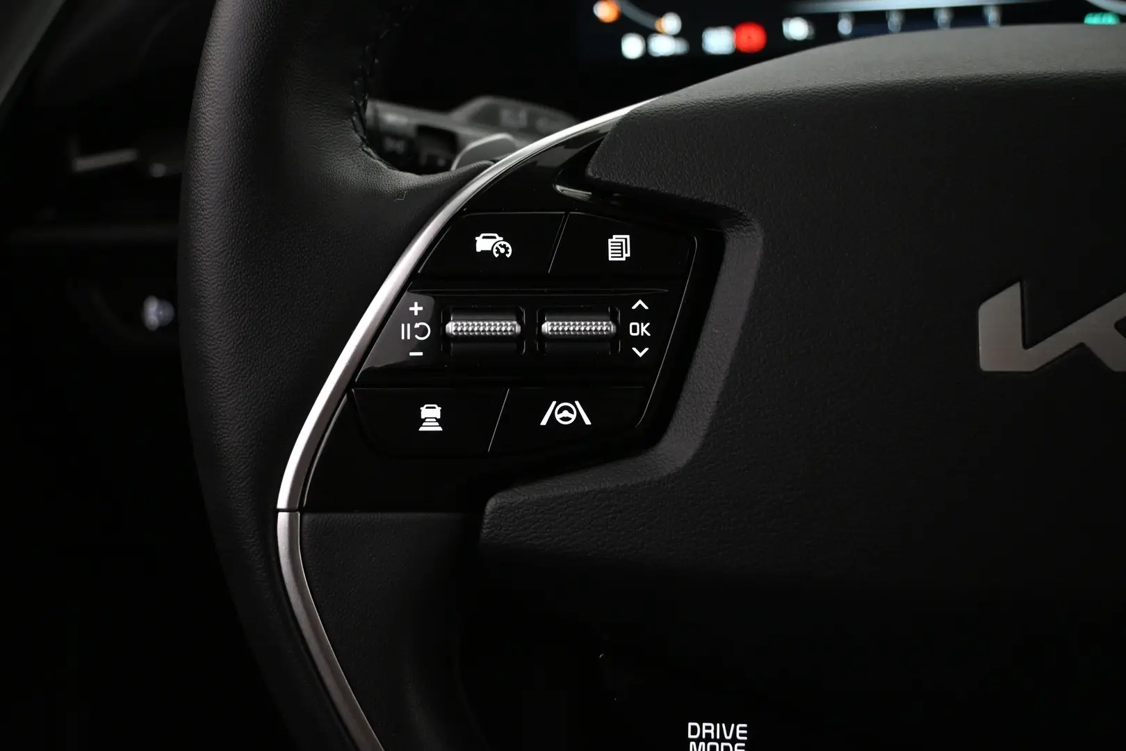 Car Image - 2iU97yu6IcAHl6vioPZt7u