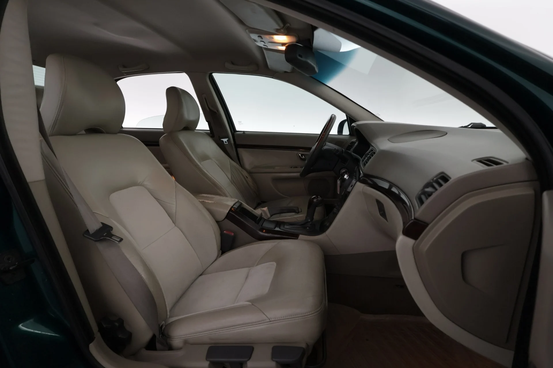 Car Image - 1qn7DxokFHmimmxrdDDMdj