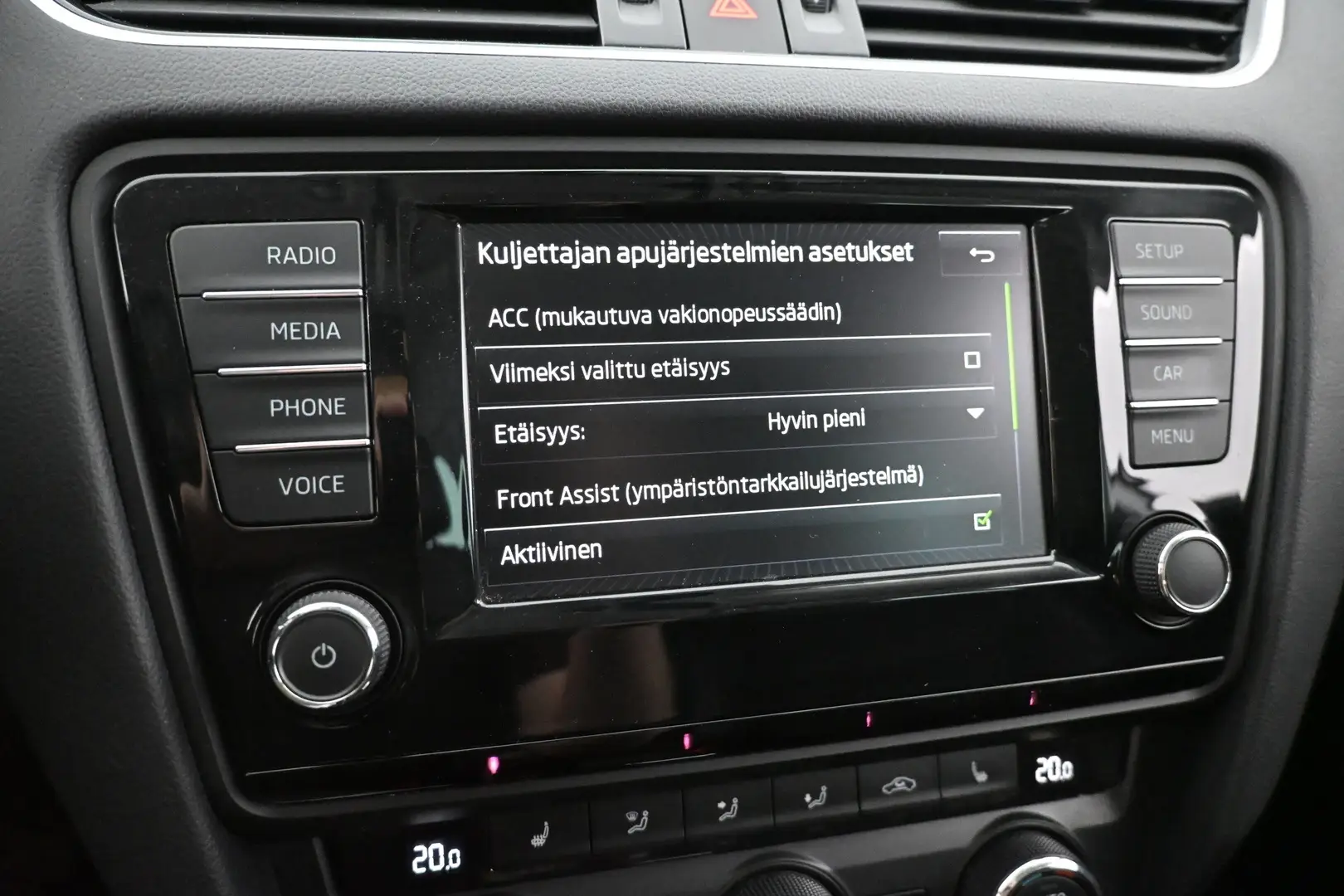 Car Image - 4E8UZeSECFeKmjN55c1yDm
