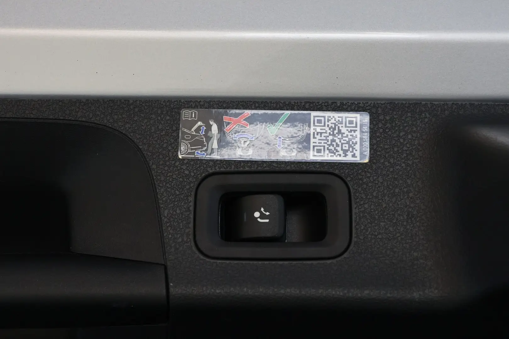 Car Image - da1yGszLHvMBmWHZW5C4F