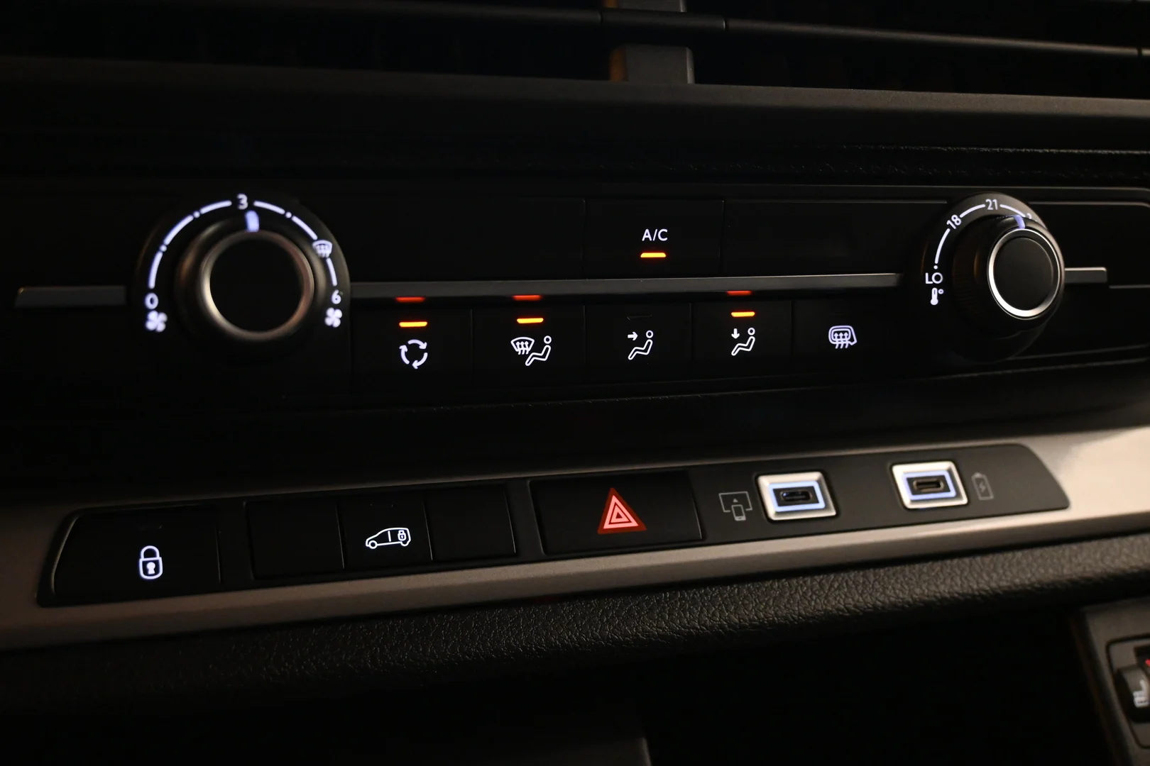 Car Image - 6I4daBv1ClqxrwyozwnNxZ