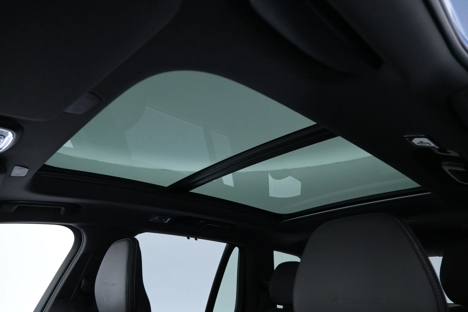 Car Image - 21TbOaS9qVHTYYPGSfTiAh