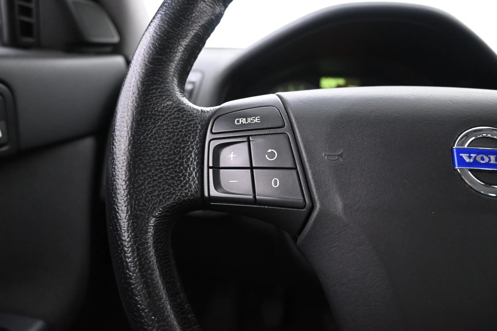 Car Image - 2tsqYO3oiWkuJgFzPNsVrN