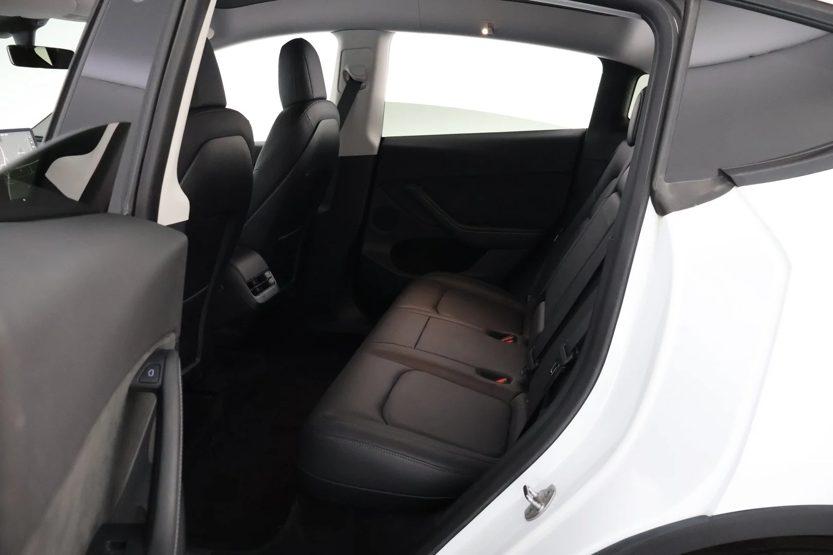 Car Image - 7E2IKaOAjS0va52UR5r25d