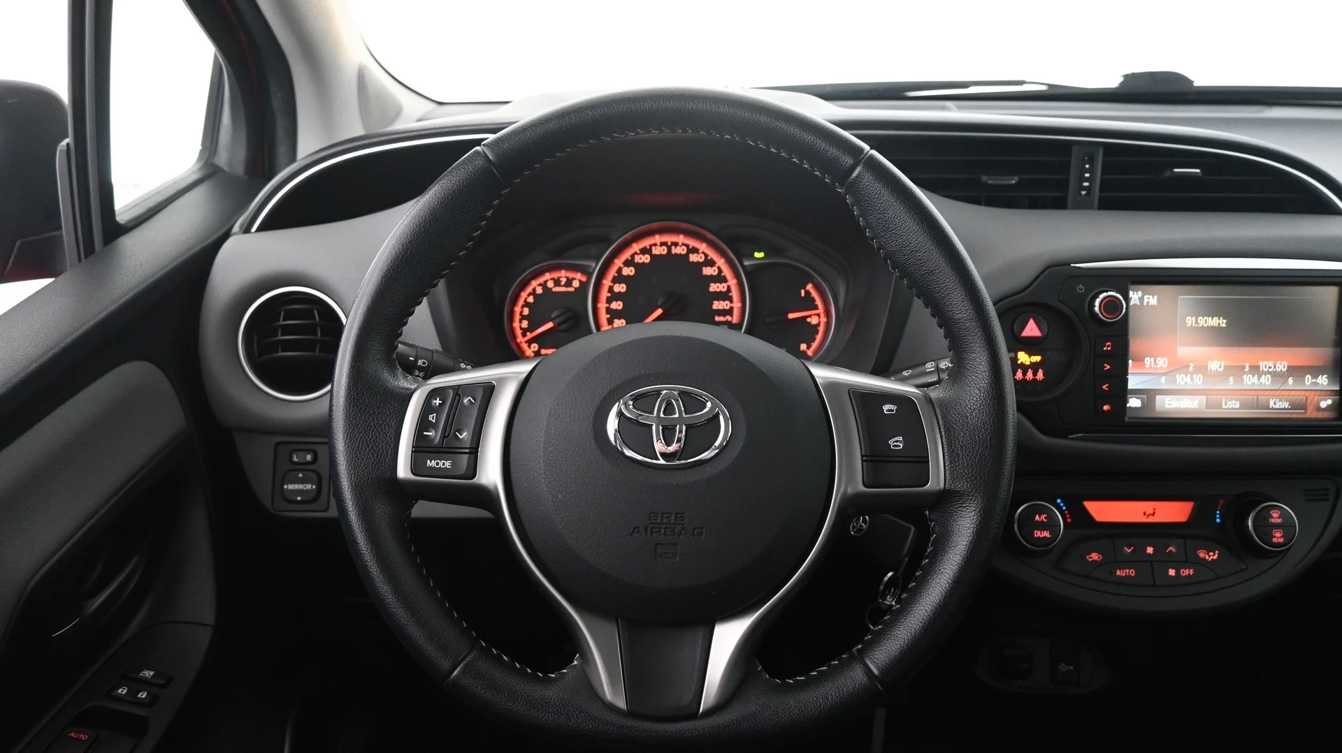 Car Image - 2mvoy8bhx2yaRtfeOdrSHb