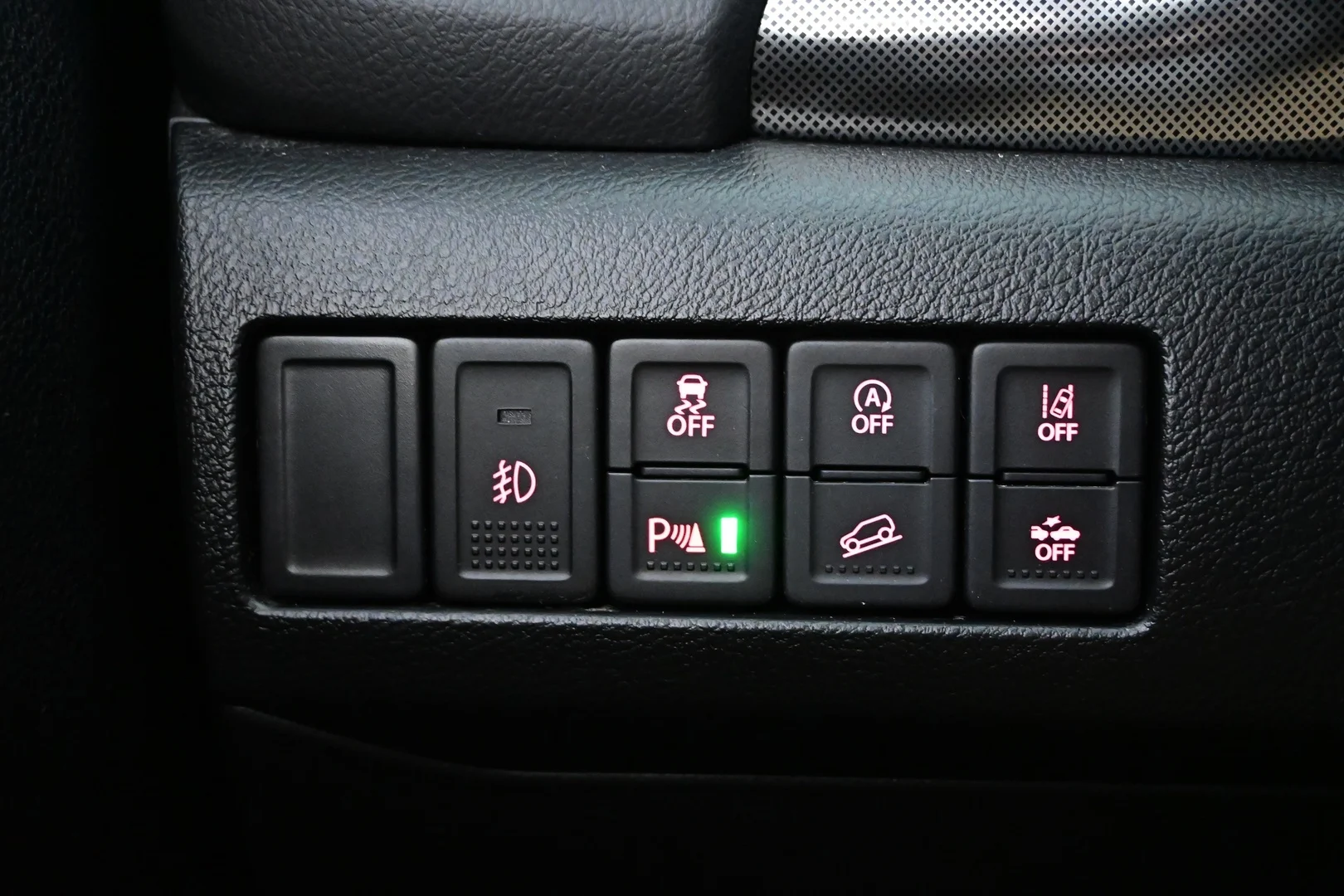 Car Image - 3UOylLCO6UYbgciDwNLL0d