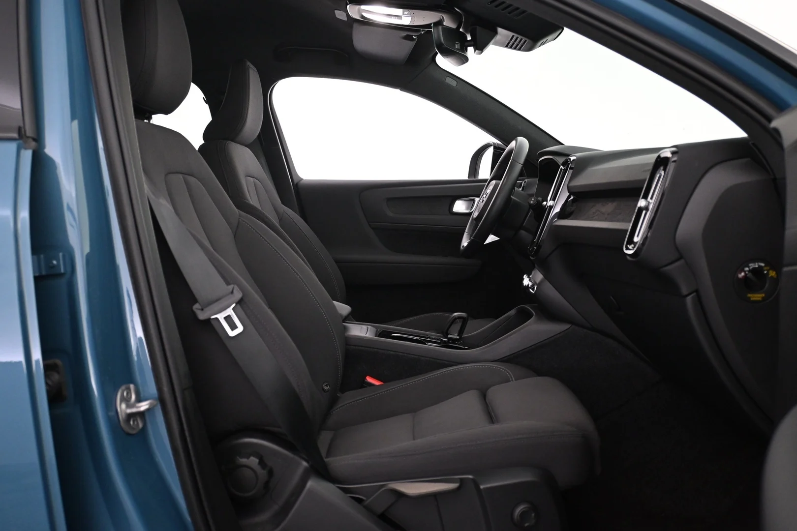 Car Image - 34xmLYyEl3RyAZocMaIYP8