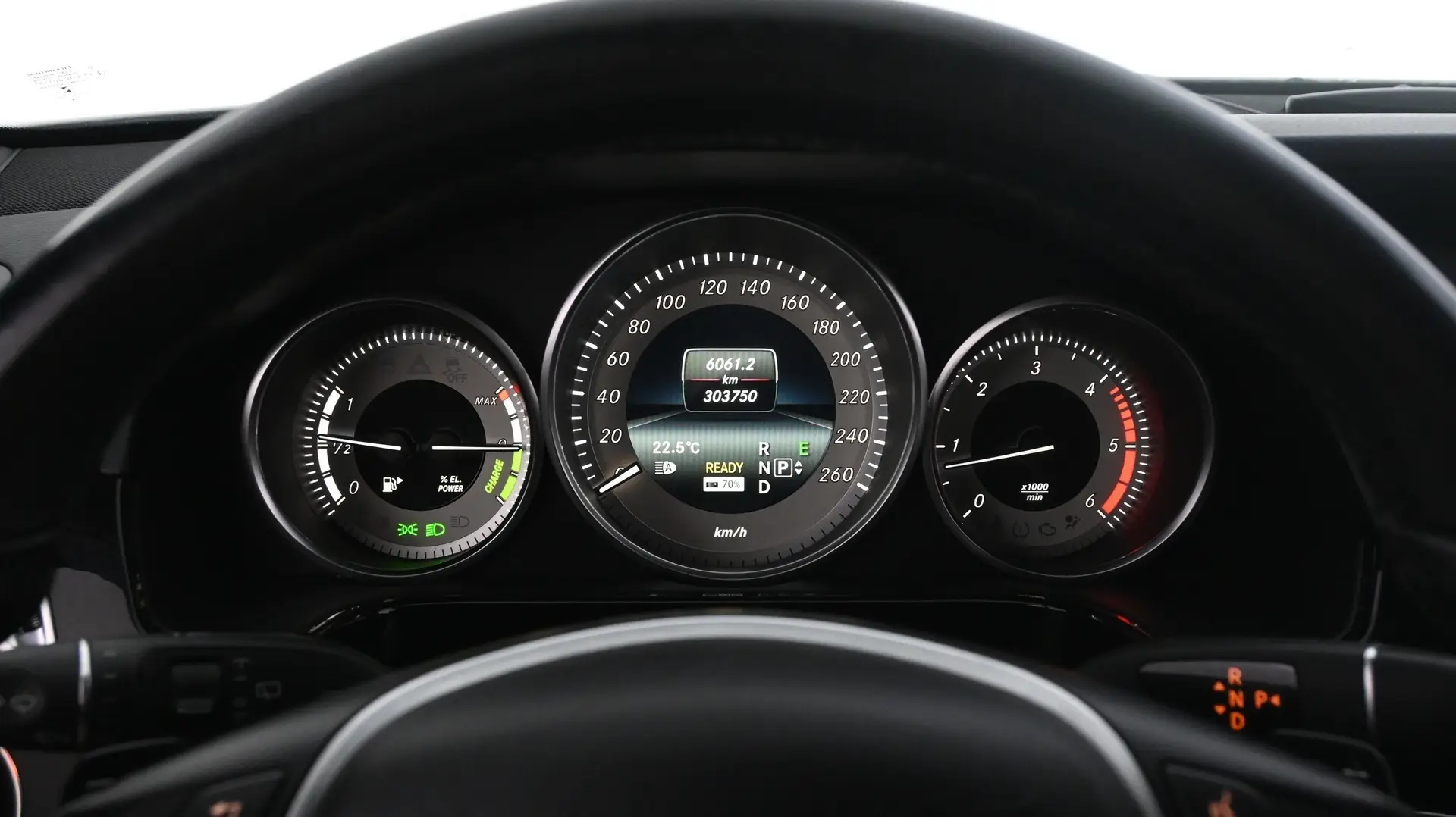 Car Image - 2mEZp0EECoVhoib6nIqfyI
