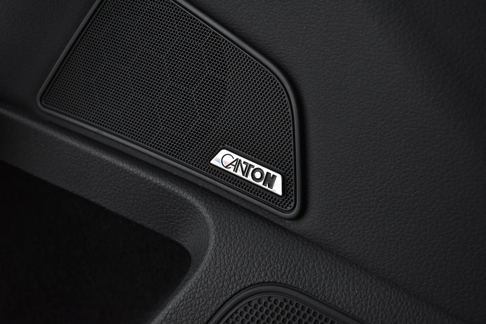 Car Image - 7CEwffoDRtcnlLTS1xLhfl