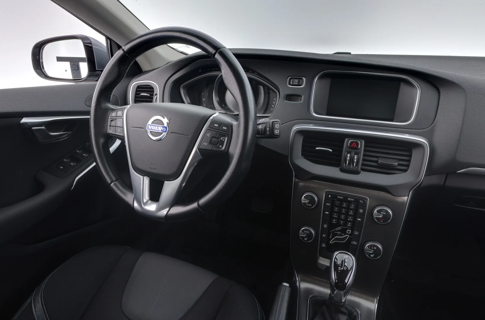 Car Image - 40ovQ7aV2ANLlkiMnUKdU4