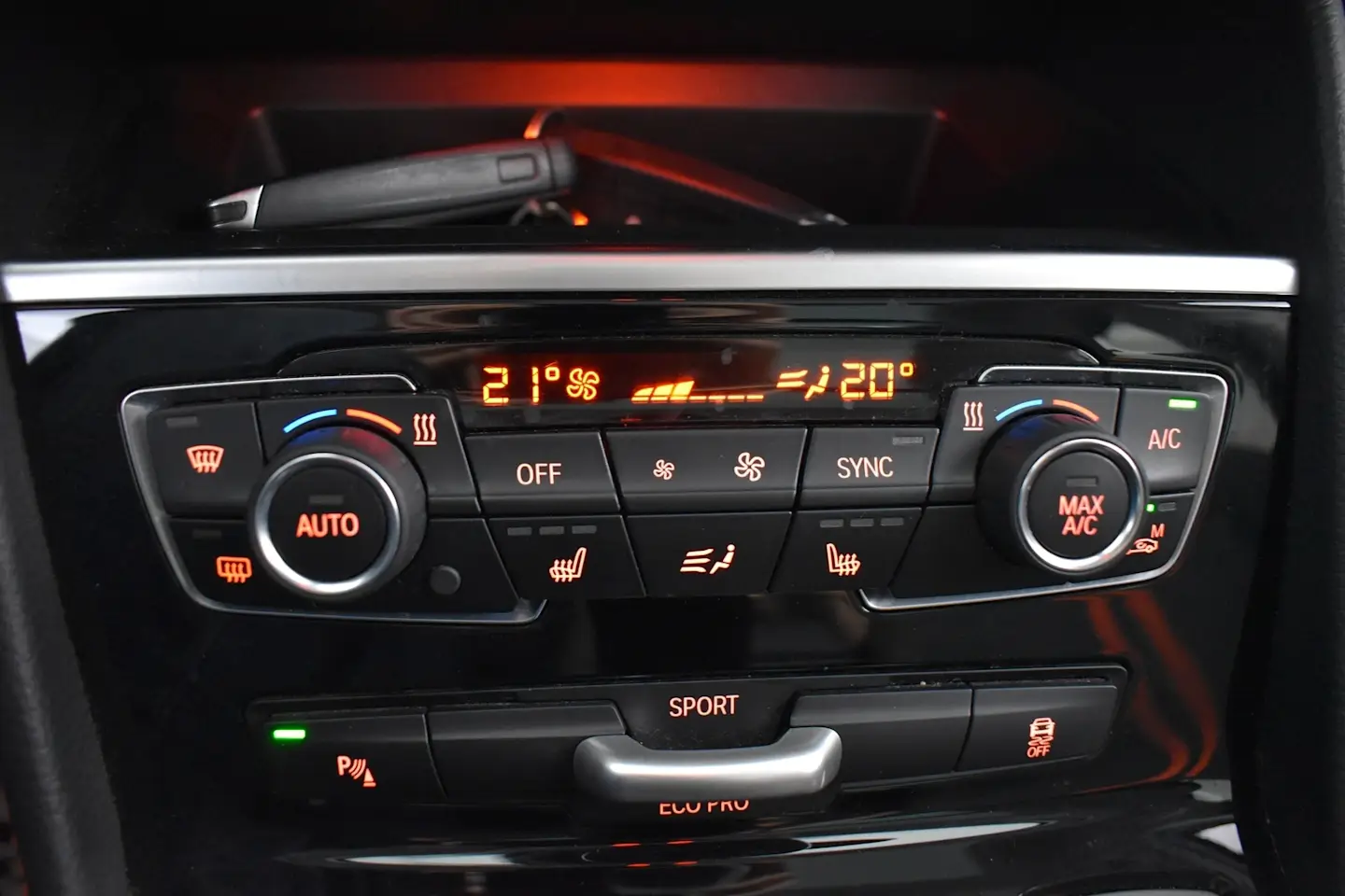 Car Image - rBrKptqNRutzaFvKZrkvw