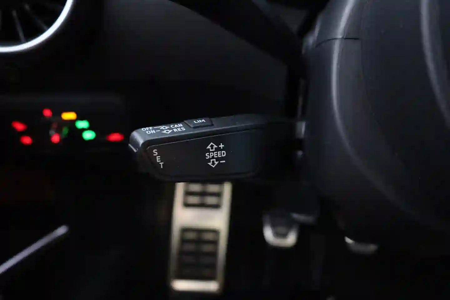 Car Image - 1jj5ft1JZMi6ZrBJvNFYRz