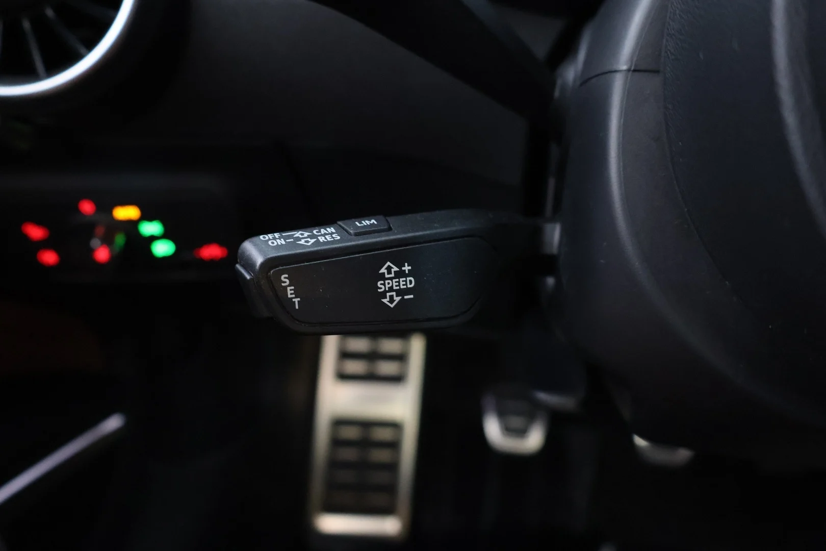 Car Image - 1jj5ft1JZMi6ZrBJvNFYRz